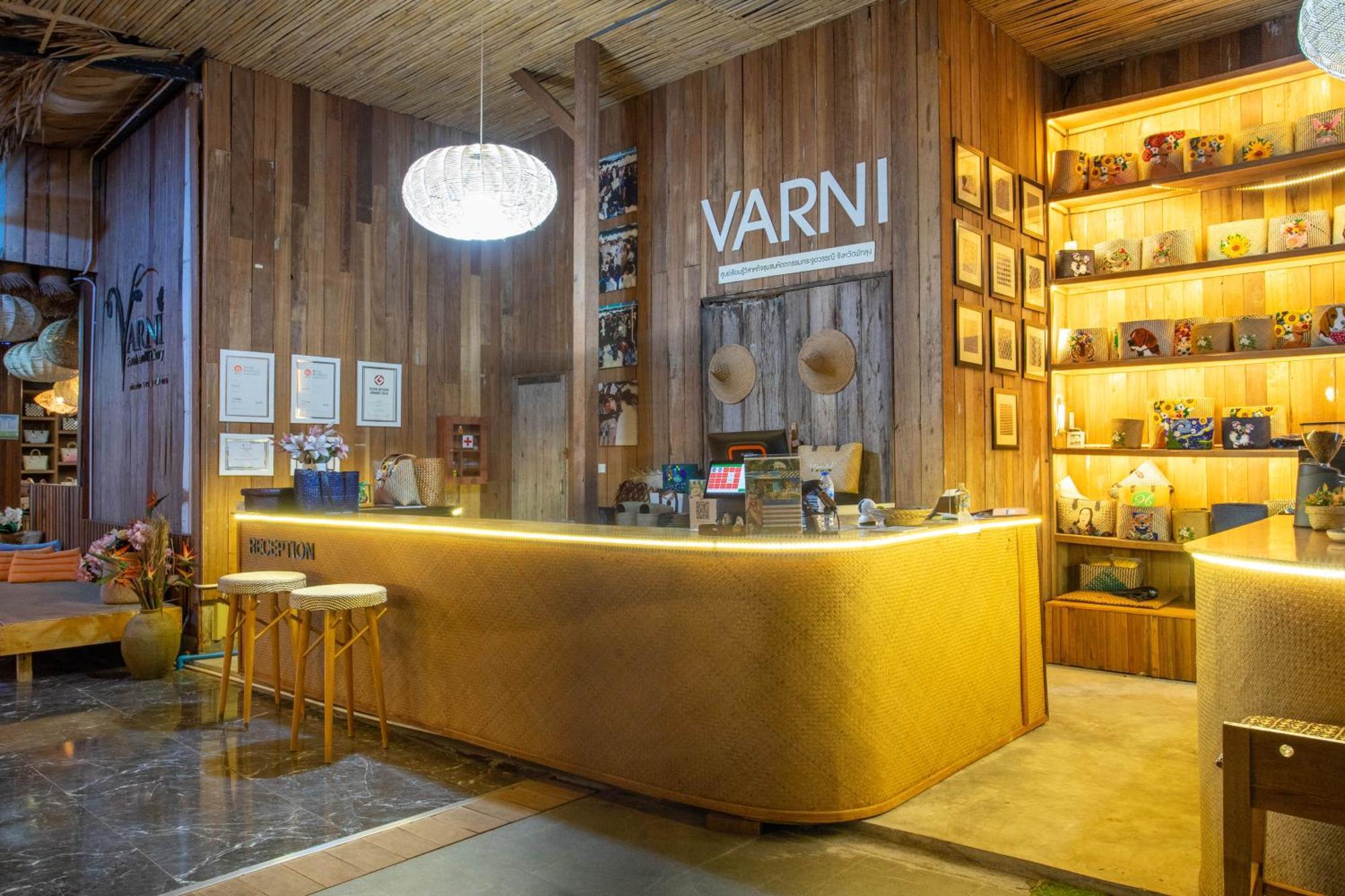 Varni Homestay Phatthalung Exterior foto